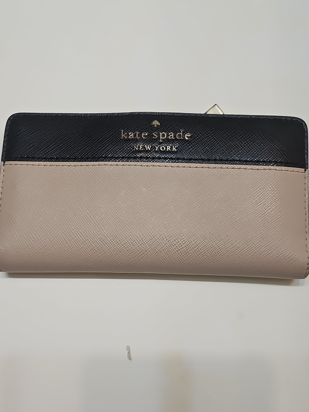 kate spade Two-Tone Black and Beige Saffiano Wallet